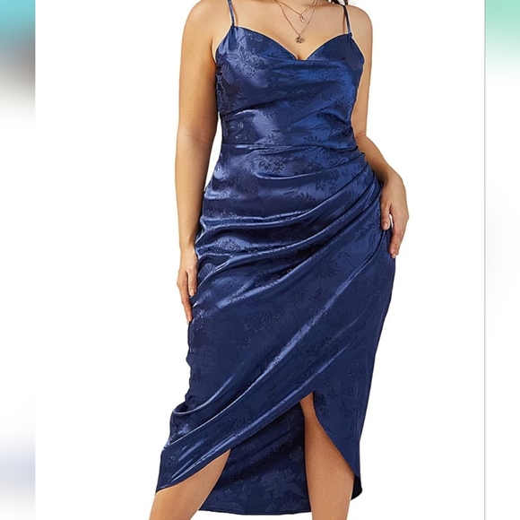 FLOERNS Spaghetti strap wrap cami dress - Picture 4 of 9